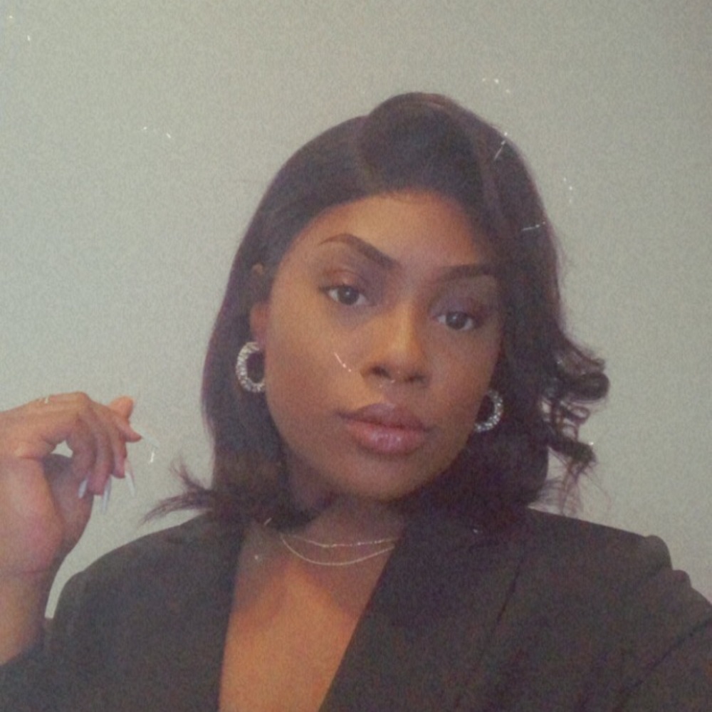 Meet your Posher, Aliya